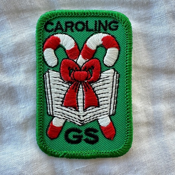 Girl Scouts Christmas Caroling Embroidered Patch - Picture 5 of 6